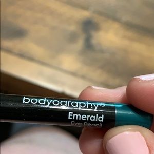 BODYOGRAPHY EMERLD EYE LINER PENCIL